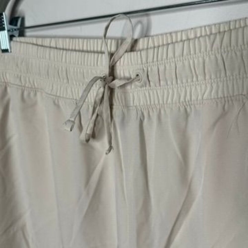NWT Old Navy Wide Leg StretchTech Womens 2X Beige Pants Dry Quick Pockets Beachy - Picture 10 of 11
